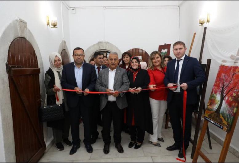 Kırmızı Beyaz Sergisine Katılım  Sağladık