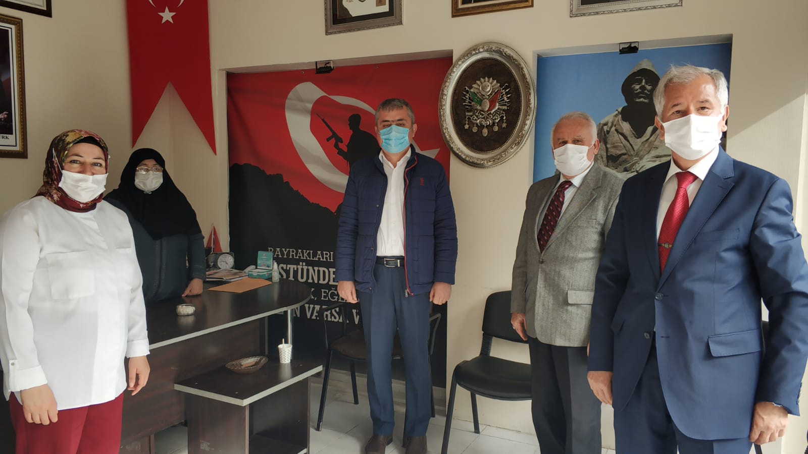 İl Sivil Toplumla İlişkiler Müdür Vekili Aykut KUZEY Çanakkale Anadolu Şehit Aileleri Derneğini 11.02.2021 tarihinde ziyaret ederek dernekler mevzuatı ve dernek faaliyetleri hakkında bilgi alışverişinde bulundu.