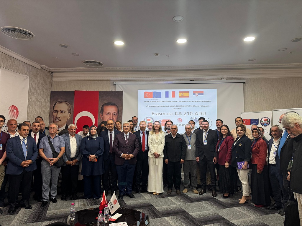 Erasmus+ KA210-ADU Projemizin Müdürlüğümüzün Ev Sahipliğinde Açılışı Sakarya’da Gerçekleştirildi