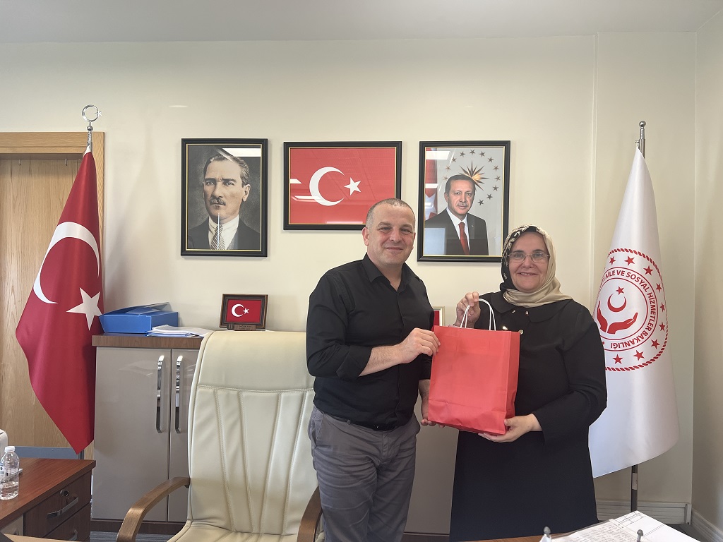 Müdürlüğümüzce Sakarya Aile ve Sosyal Hizmetler İl Müdürlüğü'ne Ziyarette Bulunuldu